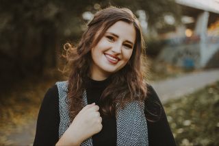 Podzim, už mi skončil a začíná zimní období … 🎄 Doufám, že se mi letos podaří fotit otužilou modelku ve sněhu s krásnými...