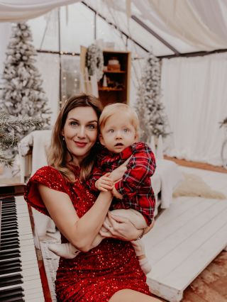 POSLEDNÍ VÁNOČNÍ FOCENÍ VE SKLENÍKU - 14.12. ♥️ a já se moc těším ♥️ Už jen 3 dny do kouzelného vánočního focení! Nemůžeš...